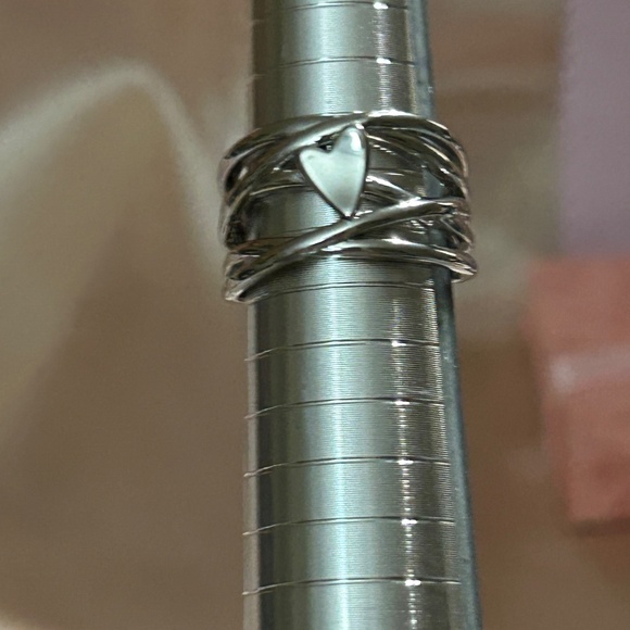 Sterling Silver Heart Ring, 6.5 - Picture 2 of 8